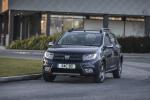 Dacia Sandero Stepway 2017 года (UK)